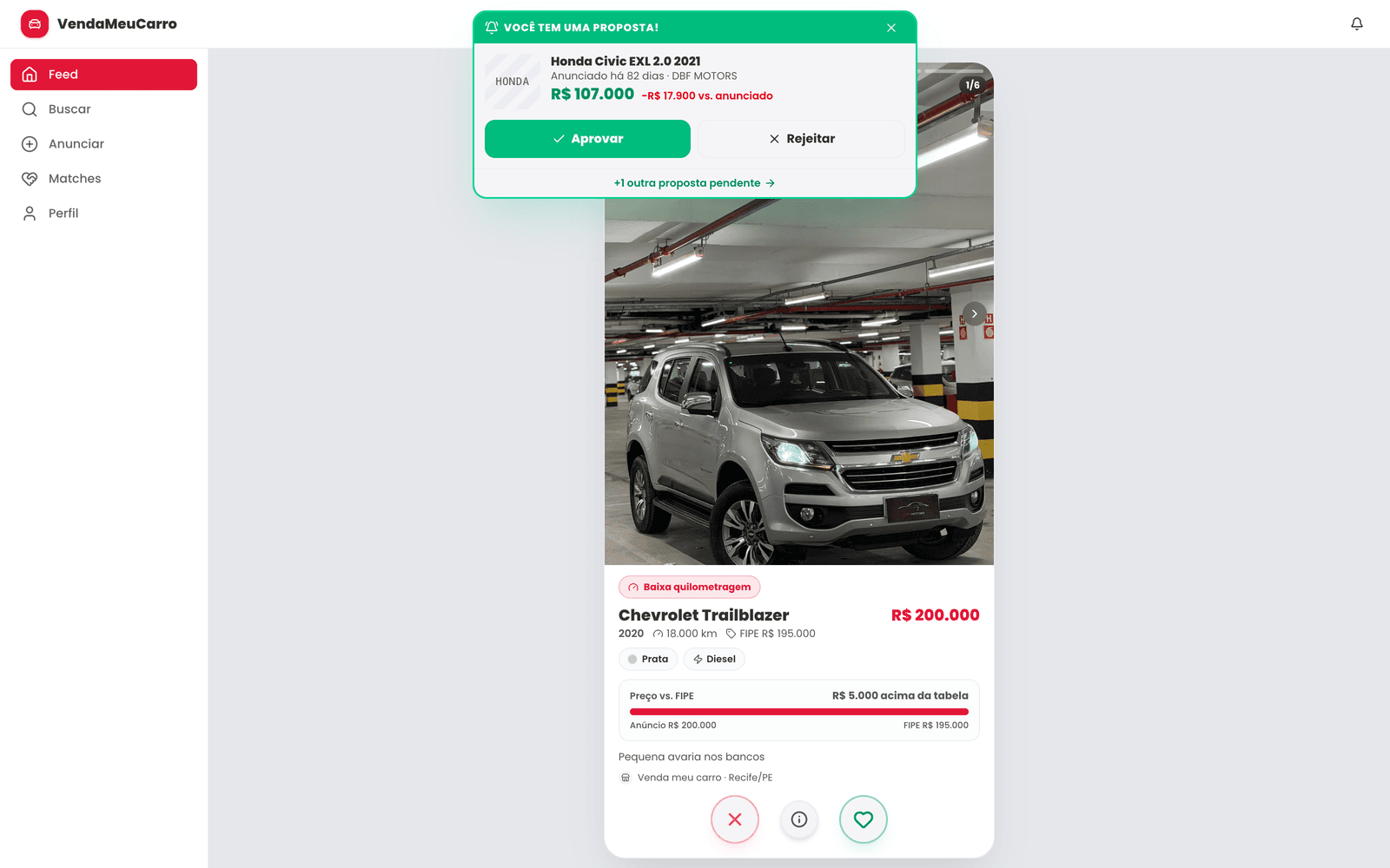 Feed do VendaMeuCarro mostrando um anúncio de veículo e uma proposta recebida em tempo real